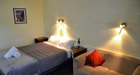 Charles Sturt Motor Inn - Kingaroy Accommodation 0