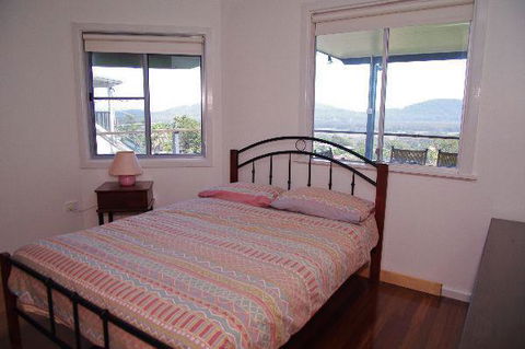 Charm Cottage, 58 Skyline Crescent - Kingaroy Accommodation 1