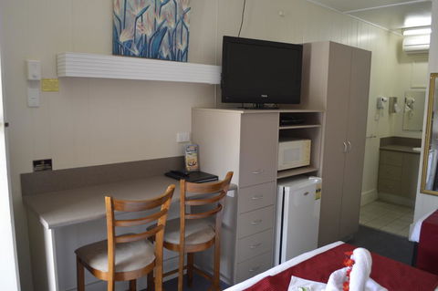 Charters Towers Motel - Kingaroy Accommodation 3