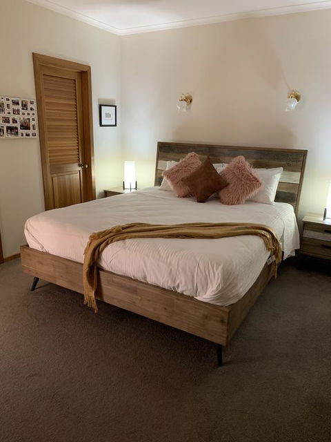 Chateau N'Ville - Kingaroy Accommodation 3