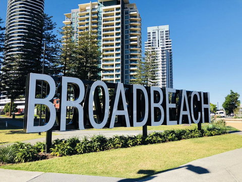 CHELSEA BY THE SEA - 2 BED APART - WALK TO BEACH - Kingaroy Accommodation 1