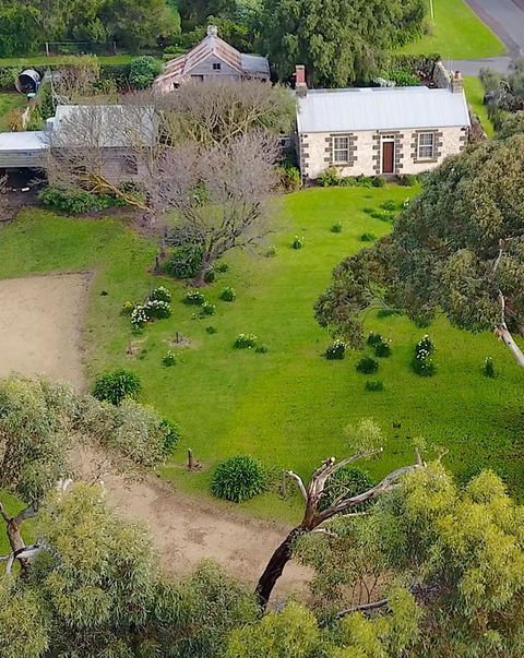 Cherry Plum Cottages - Kingaroy Accommodation 3