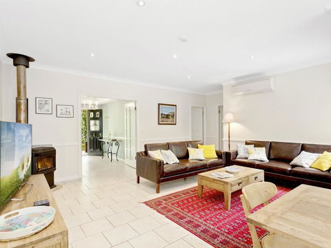 Cherry Walk Cottage - Kingaroy Accommodation 2