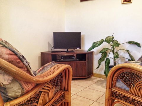 Chez Marguerites - Kingaroy Accommodation 3