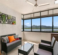 Chic City Apartment with Waterfront Views - Kingaroy Accommodation