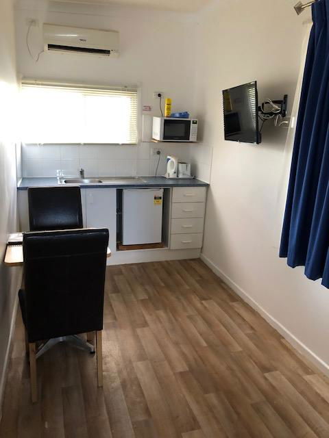 Chinchilla Motel - Kingaroy Accommodation 1