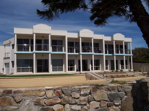 Christies Seahorse Holiday Townhouses - Kingaroy Accommodation 0