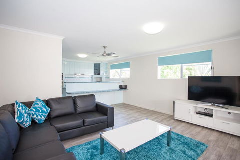 City Beach Holiday House - Kingaroy Accommodation 2