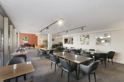 Clarion Hotel Townsville - Kingaroy Accommodation 1