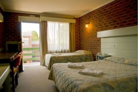 Classic Twin-bed Room 2 In Oakleigh - Kingaroy Accommodation 0