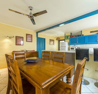 Clifton Beach House - Kingaroy Accommodation