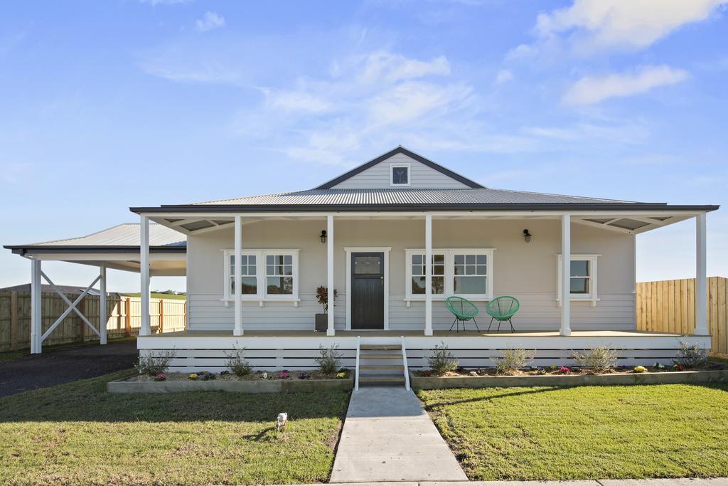Dalyston ACT Kingaroy Accommodation