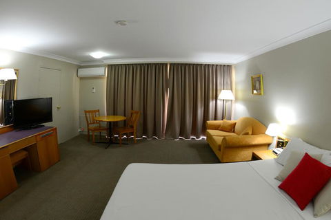 Club Inn Motel - Kingaroy Accommodation 3