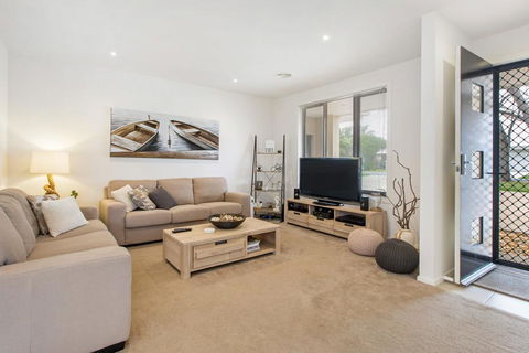 COASTAL HAVEN - DROMANA - Kingaroy Accommodation 1