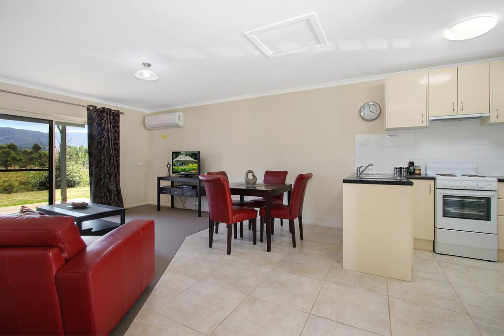 Allans Flat VIC Kingaroy Accommodation