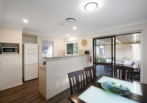 Convenient Location, Close To Tuggerah Lake - Kingaroy Accommodation 1