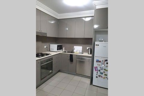 Convenient One Bedroom Apartment Close To City - Kingaroy Accommodation 2