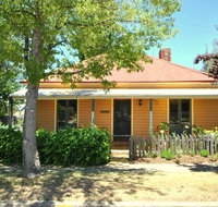 Cooma Cottage - Kingaroy Accommodation