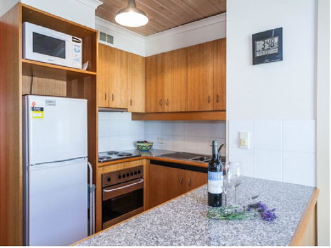 Cora Lynn - Apartment 18 - Kingaroy Accommodation 3