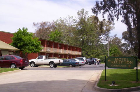Corowa Golf Club Motel - Kingaroy Accommodation 2