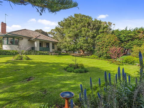 Cosy Californian Bungalow - Kingaroy Accommodation 0