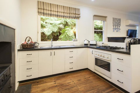 Cottage In The Forest - Kingaroy Accommodation 3
