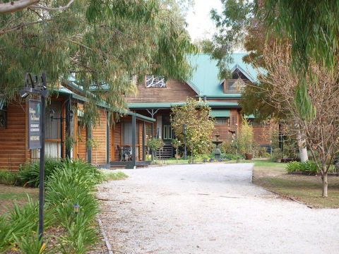 Cottages On Edward - Kingaroy Accommodation 2