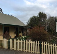 Country Pleasures Bed and Breakfast - Kingaroy Accommodation