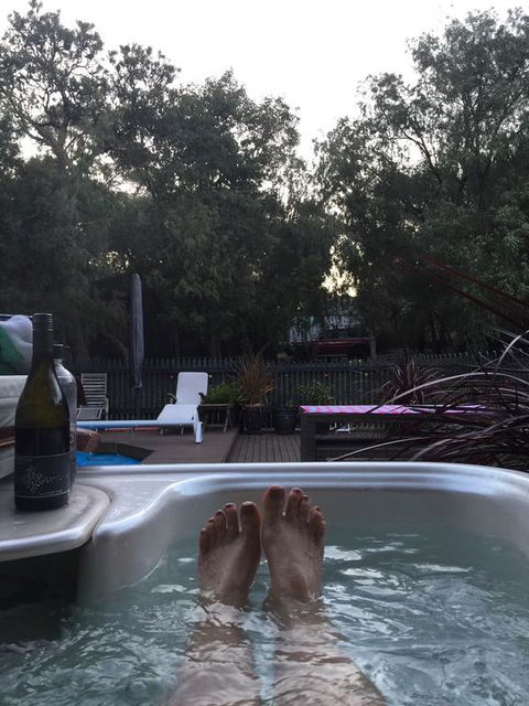 Country Retreat On 1 Acre With Pool, Hot Tub Surrounded By Trees - Kingaroy Accommodation 2