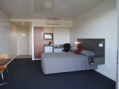 Country Roads Motor Inn Dysart - Kingaroy Accommodation 0