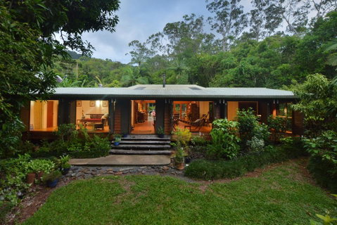 Cow Bay Homestay B&B - Kingaroy Accommodation 0
