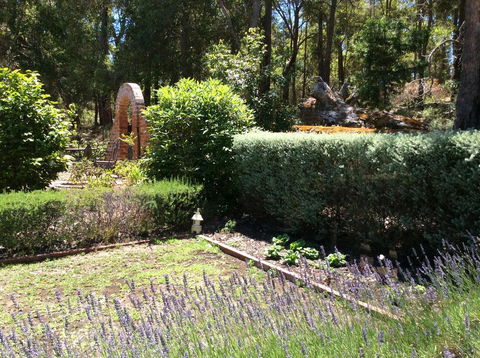 Crabapple Lane - Kingaroy Accommodation 2
