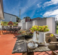 Cradle at Casa Blanca Country Retreat - Kingaroy Accommodation