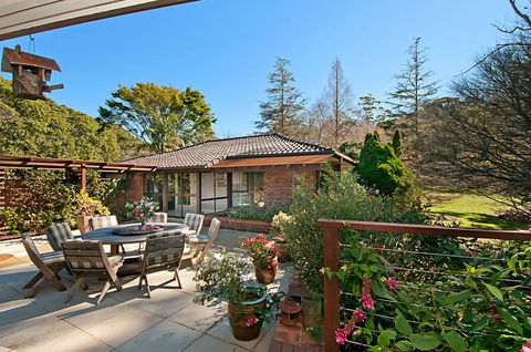 Craigdarroch Courtyard Cottage, 22 Bartle Road - Kingaroy Accommodation 0