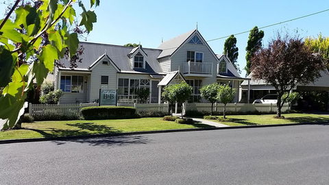 Creek Cottage Bed And Breakfast - Kingaroy Accommodation 0