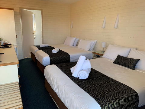 Crest Motor Inn - Kingaroy Accommodation 2