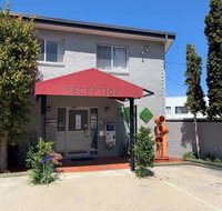 Crest Motor Inn - Kingaroy Accommodation
