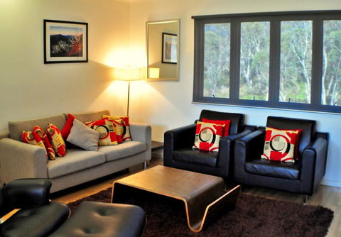 Crooked 2-DPA - Kingaroy Accommodation 0