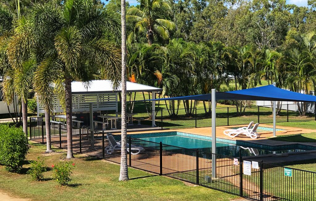 Macrossan ACT Kingaroy Accommodation