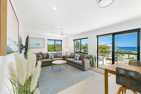 Crystal Shores Sunshine Beach - Kingaroy Accommodation 2