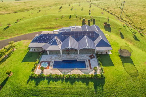 Cullengetty Estate - Kingaroy Accommodation 0