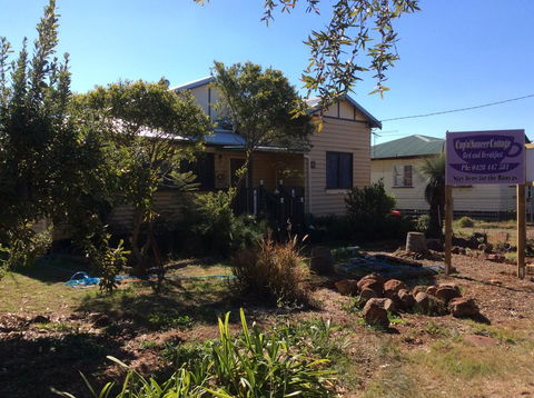 CupnSaucer Cottage - Kingaroy Accommodation 1