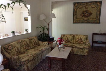 CupnSaucer Cottage with Kingaroy Accommodation