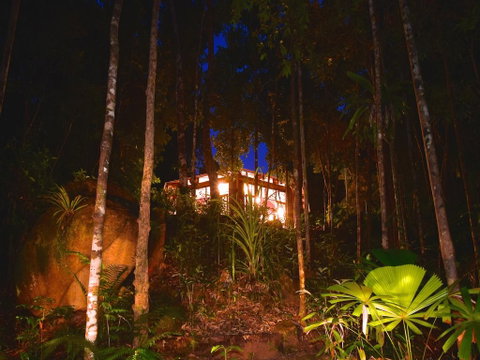 Daintree Cascades - Kingaroy Accommodation 2