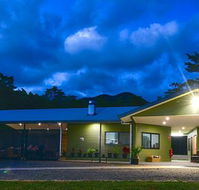 Daintree Peaks ECO Stays - Kingaroy Accommodation