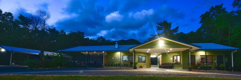 Daintree Peaks ECO Stays - Kingaroy Accommodation 0
