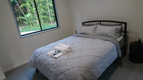 Daintree Peaks ECO Stays - Kingaroy Accommodation 1