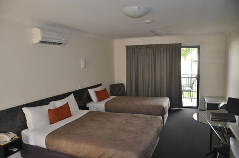 Dalby Fairway Motor Inn - Kingaroy Accommodation 2