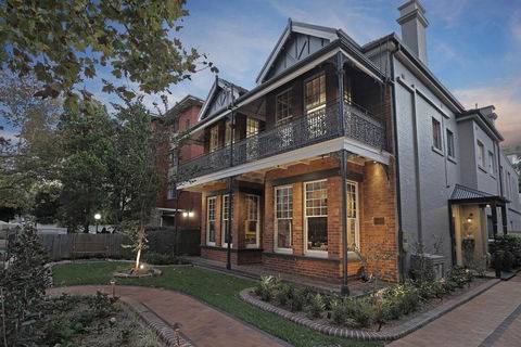 Dalziel Lodge - Kingaroy Accommodation 0