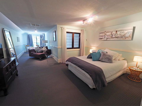 Darlington House - Kingaroy Accommodation 1
